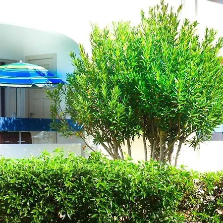 Oura Praia البوفيرا